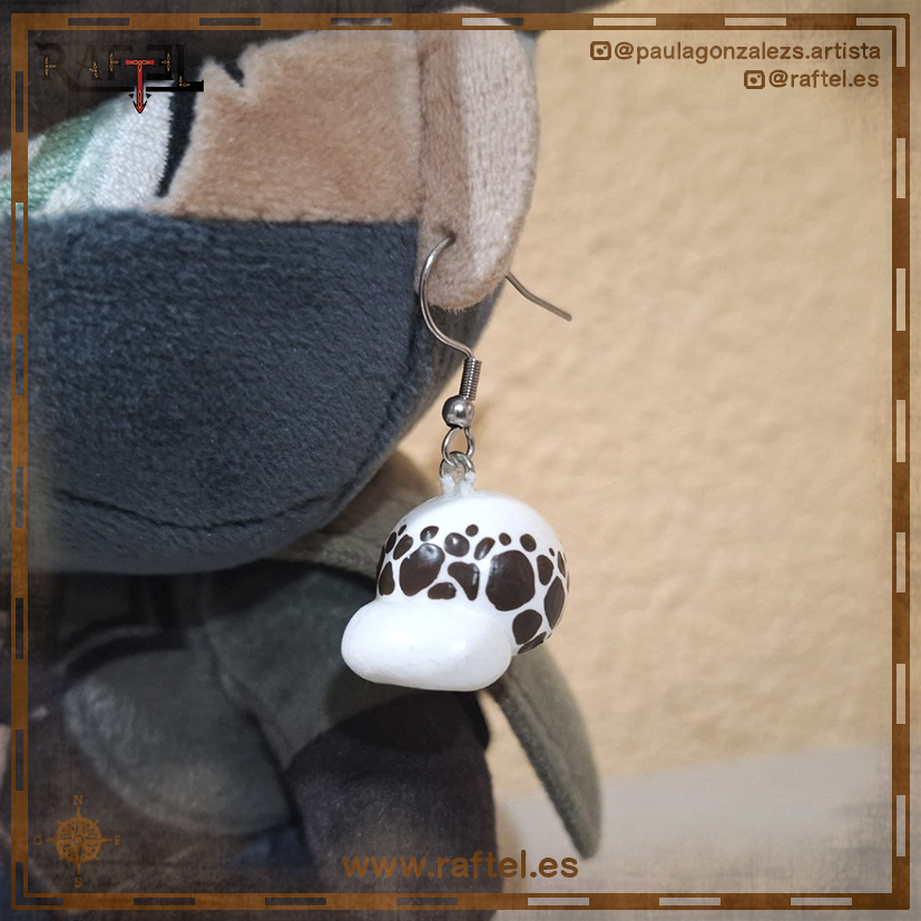 Pendientes Law gorros