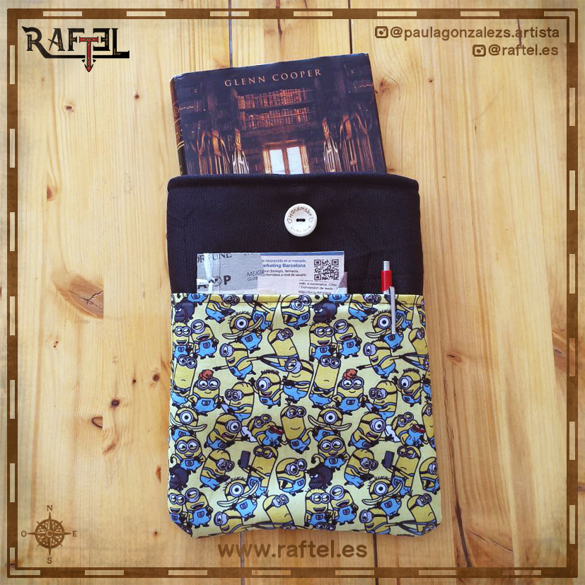 Funda de libro grande Minions