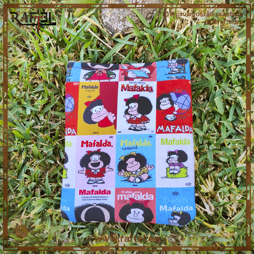 Funda de libro pequeña Mafalda